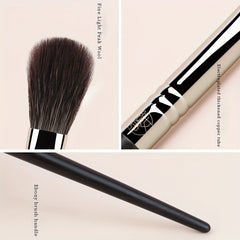 Professional Eyeshadow Brush for Blending Eye Makeup