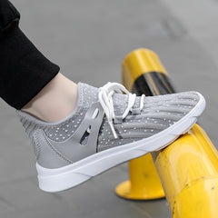 Boy's Breathable Non Slip Sneakers Lace Up Soft Sole Shoes