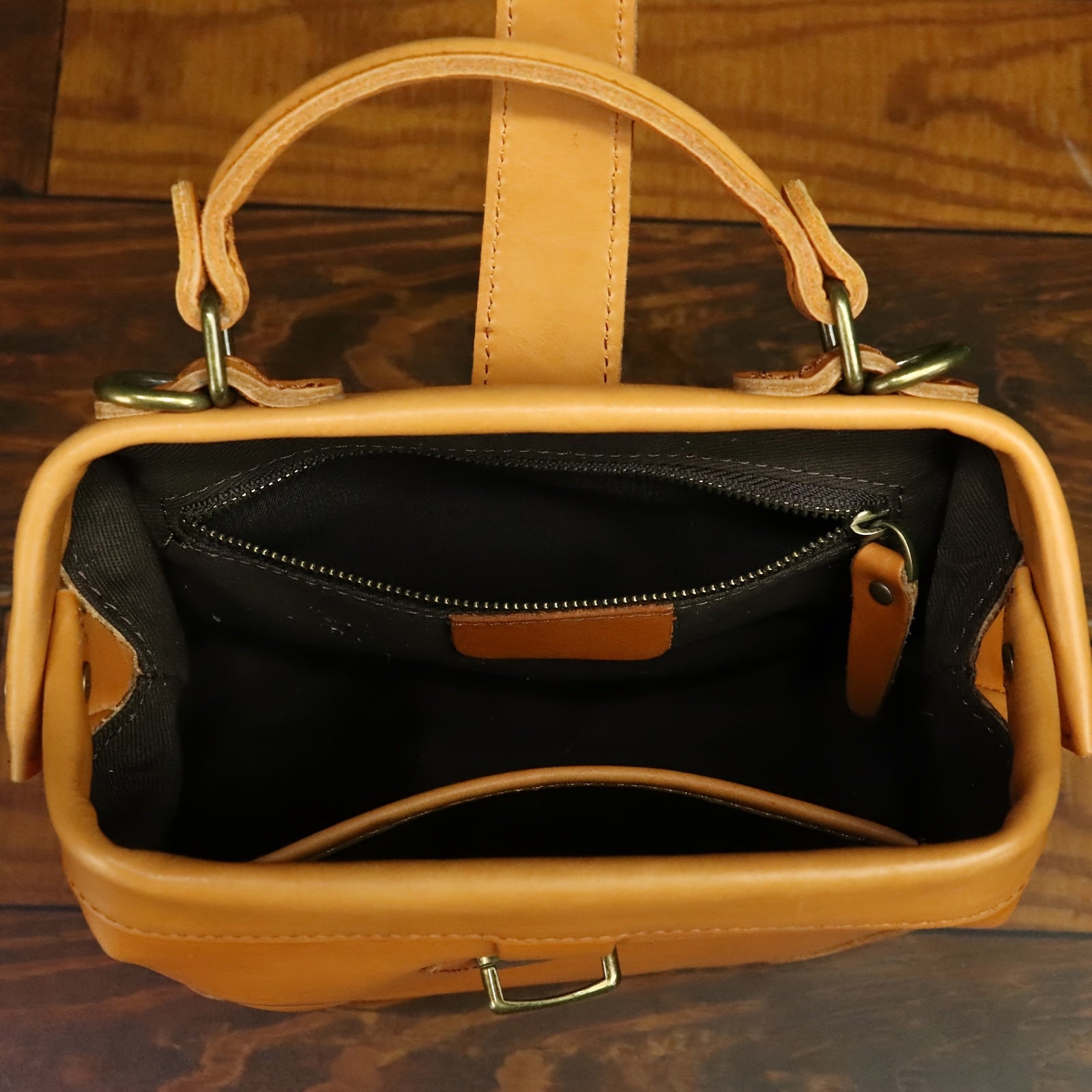 Vintage Leather Small Bag for Women Crossbody Phone Purse Metal Lock Brown