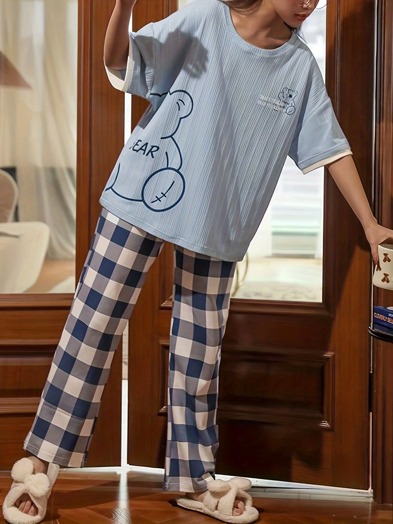 Bear Print Pajama Set Short Sleeve Top & Plaid Pants Women's Loungewear