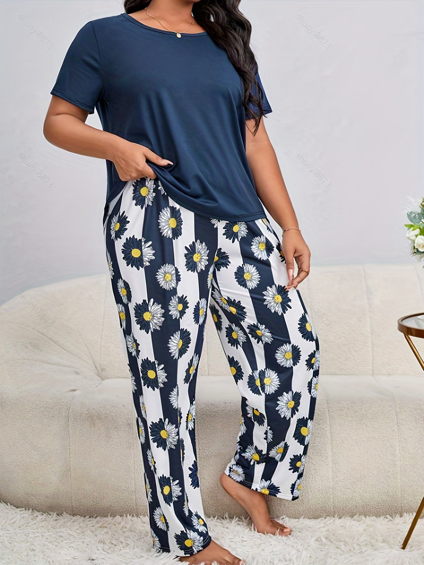 Lounge Set Women's Plus Tee & Pants