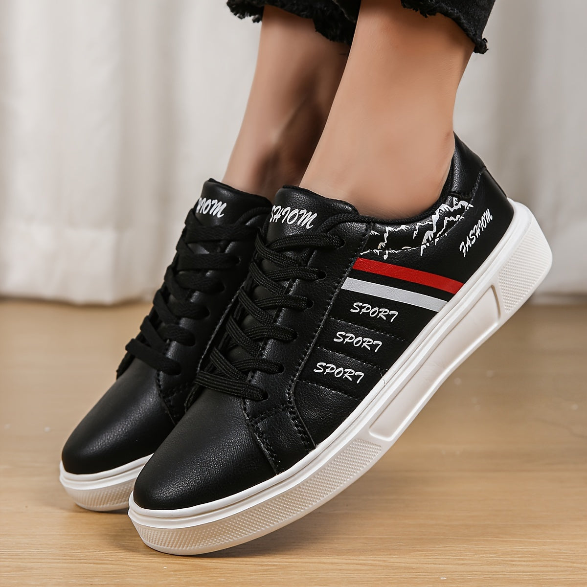 Faux Leather Stripes Pattern Skate Shoes Wear Resistance Non Slip Flat Sneakers