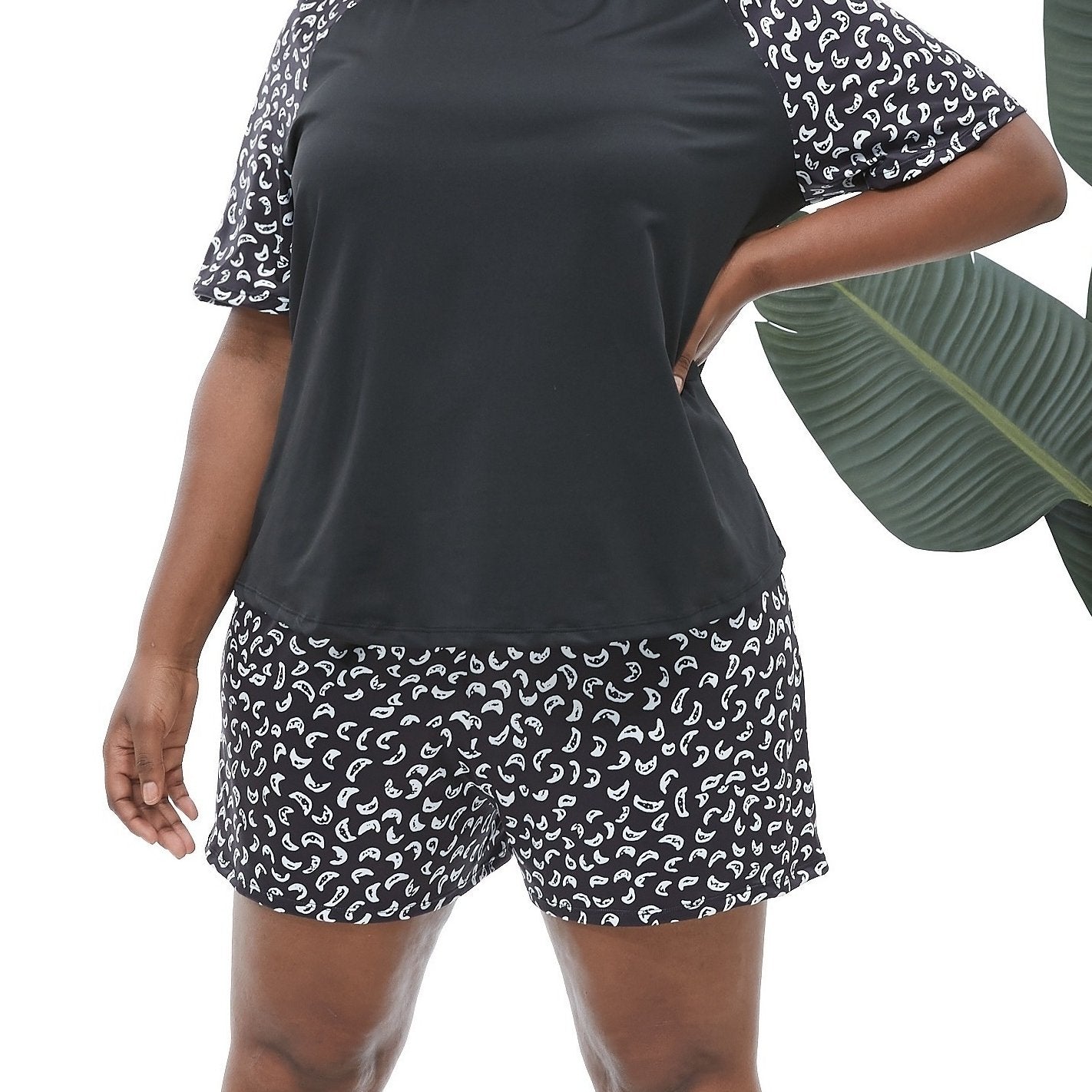 Graphic Print Top & Shorts Pajama Set
