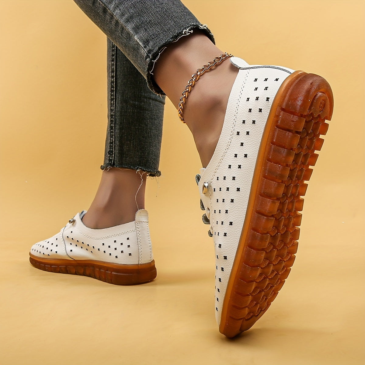 Women's Hollow Out Lace Up Flat Shoes Breathable Low Top Walking Shoes