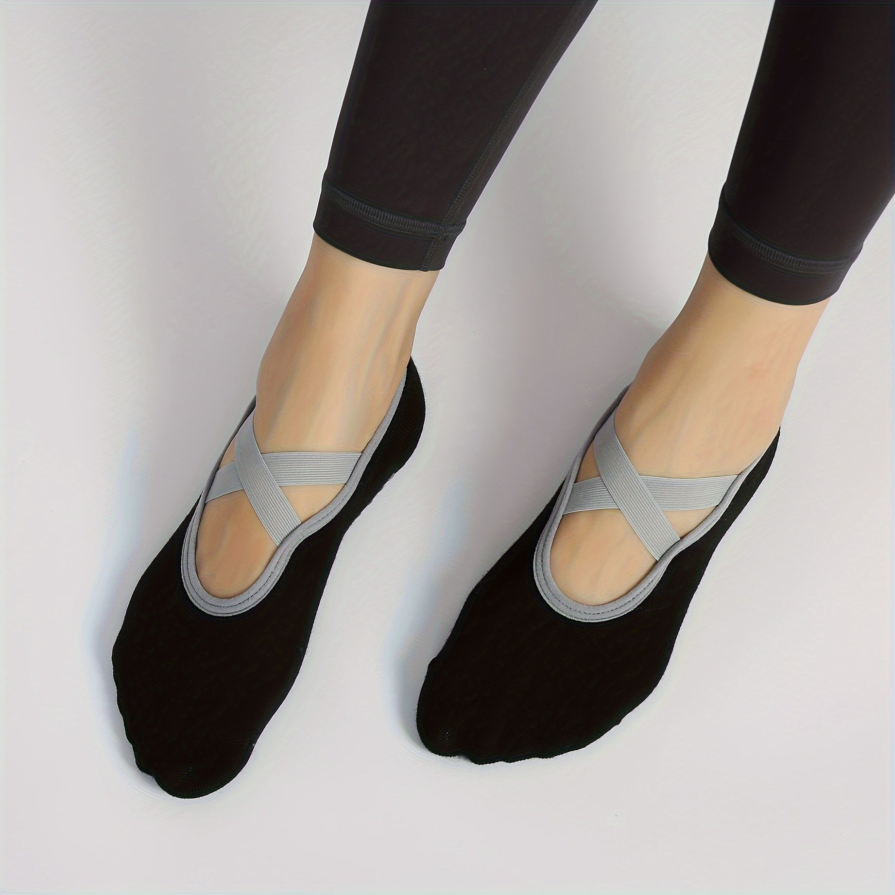 Non Slip Yoga Socks With Grips Cross Strap Breathable Sports Socks