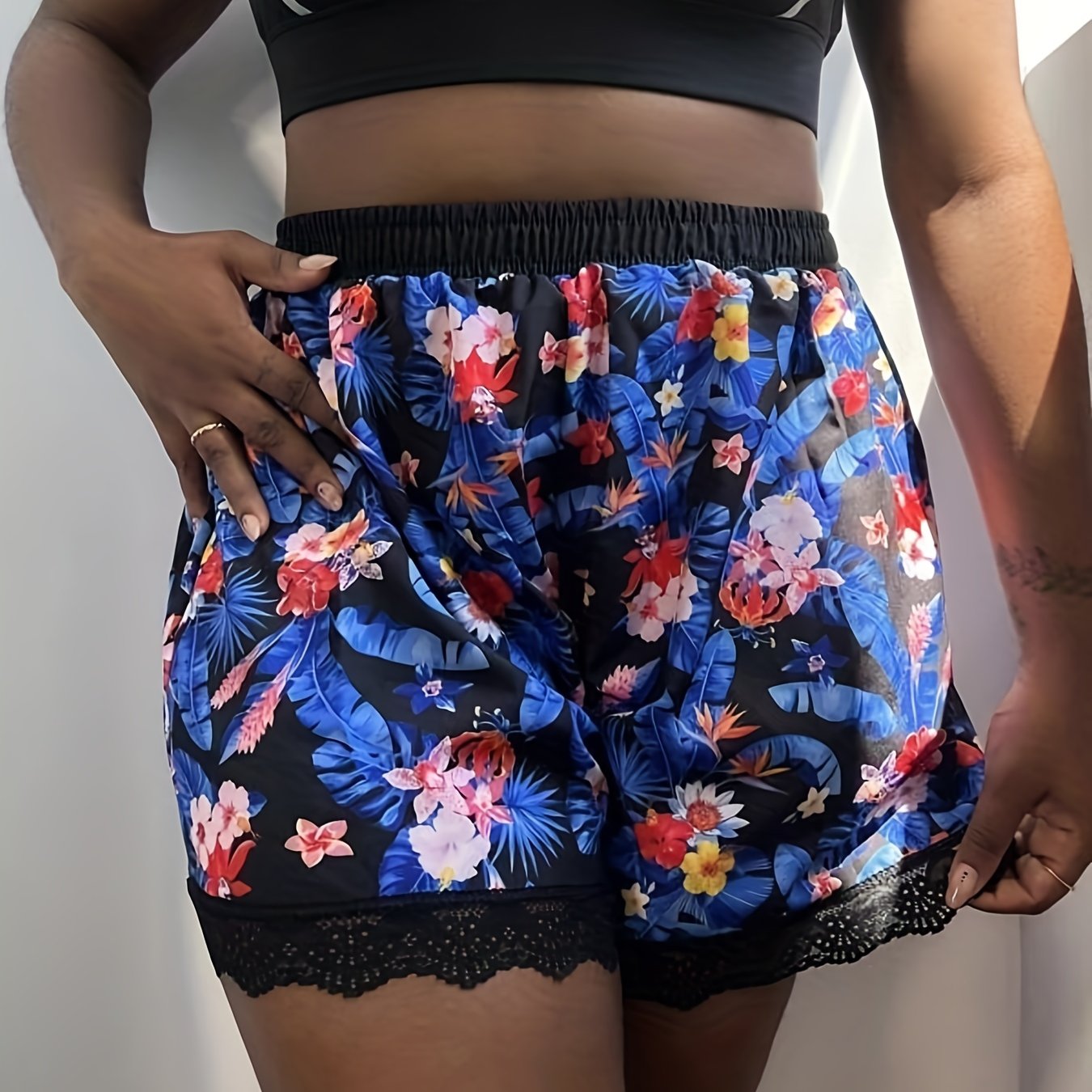 Plus Tropical Print Lace Elastic Stretch Shorts