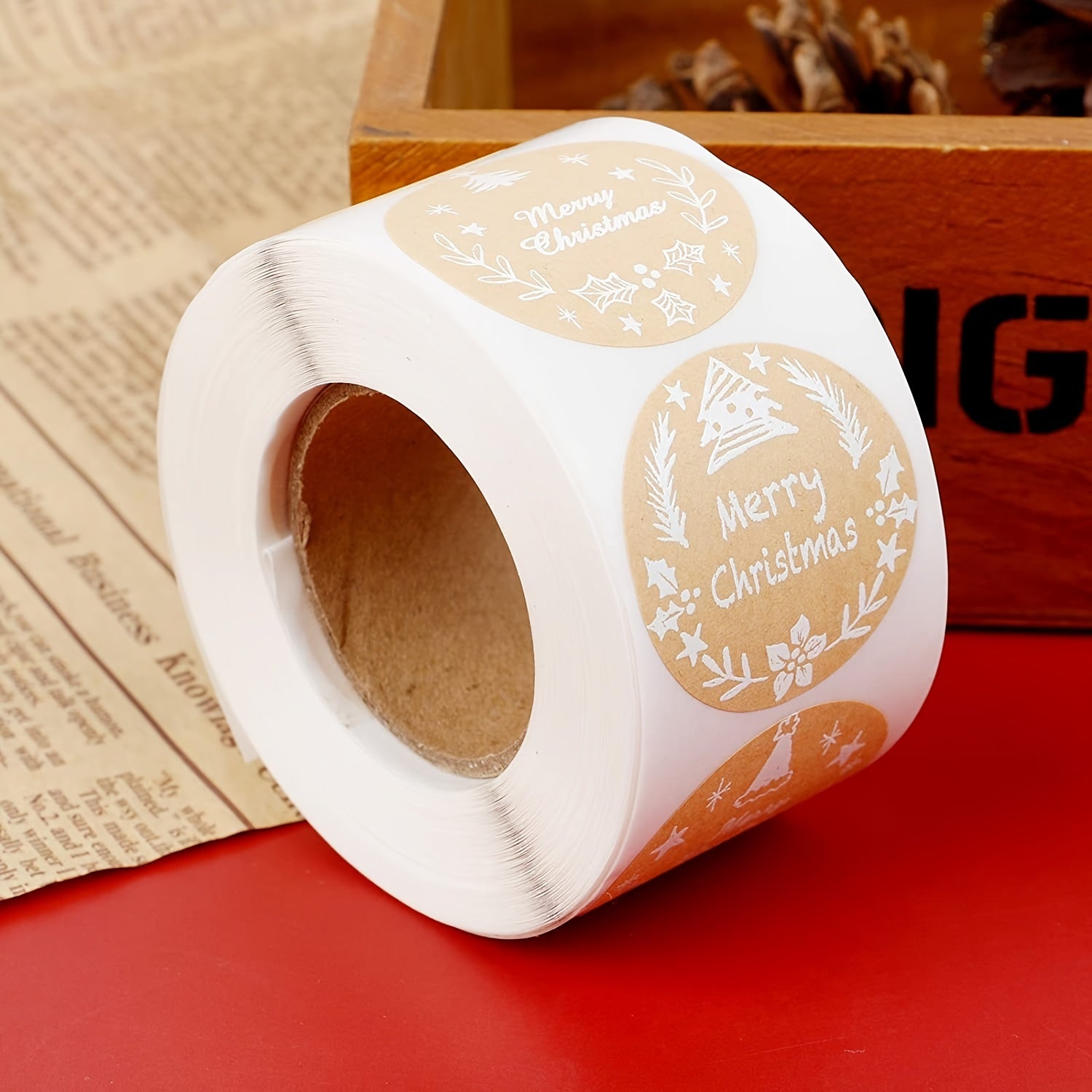 500pcs 25MM Merry Christmas Self-adhesive Label Roll