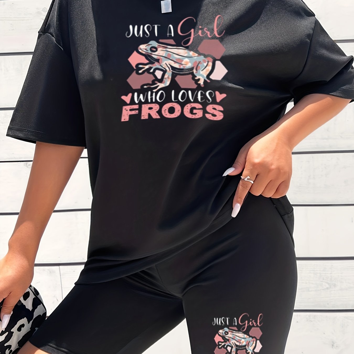 Women's Frogs Graphic Short Sleeve T-Shirt & Shorts Set