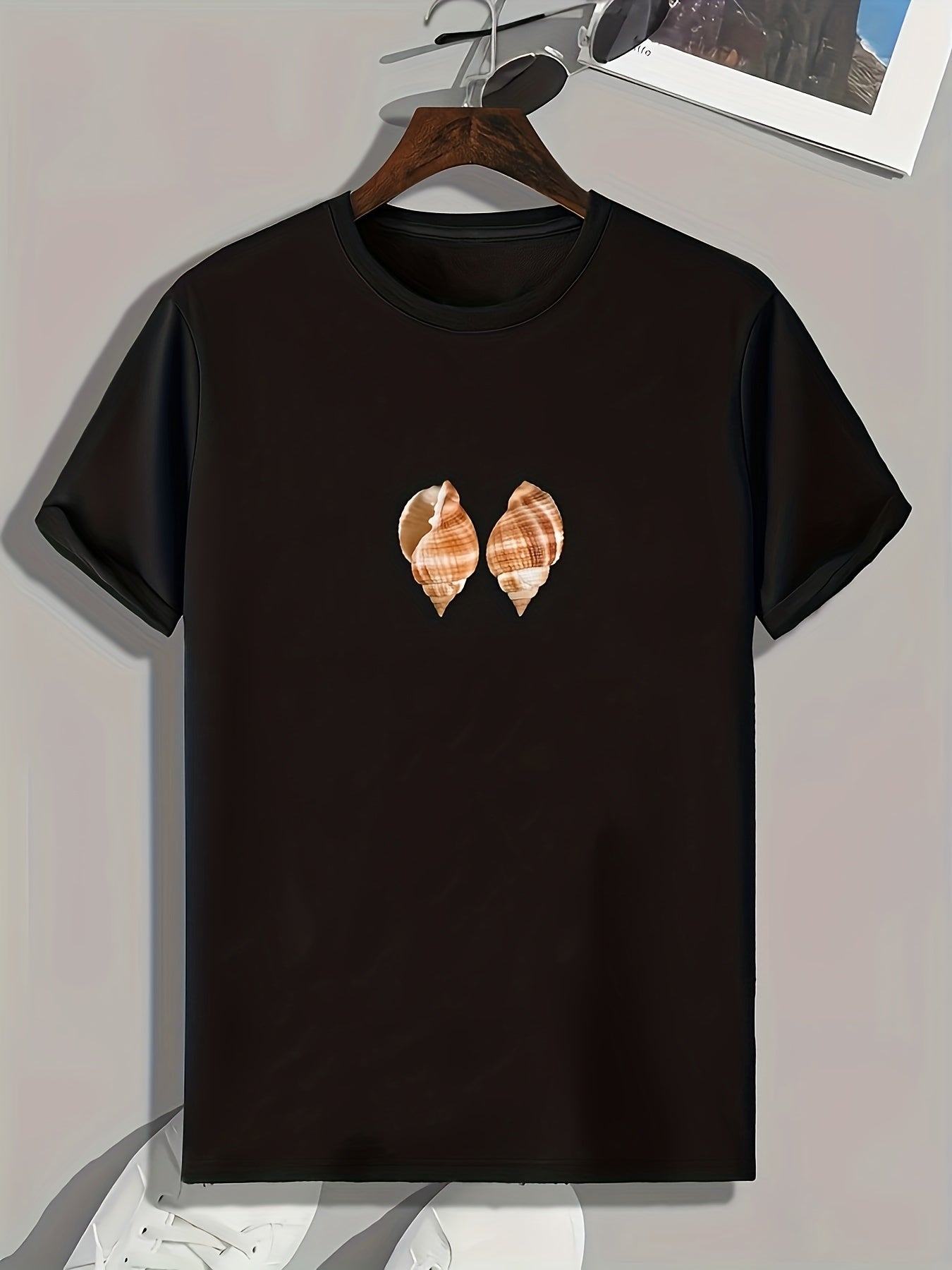 Conch Pattern Print Men's Comfy Sports T-Shirt