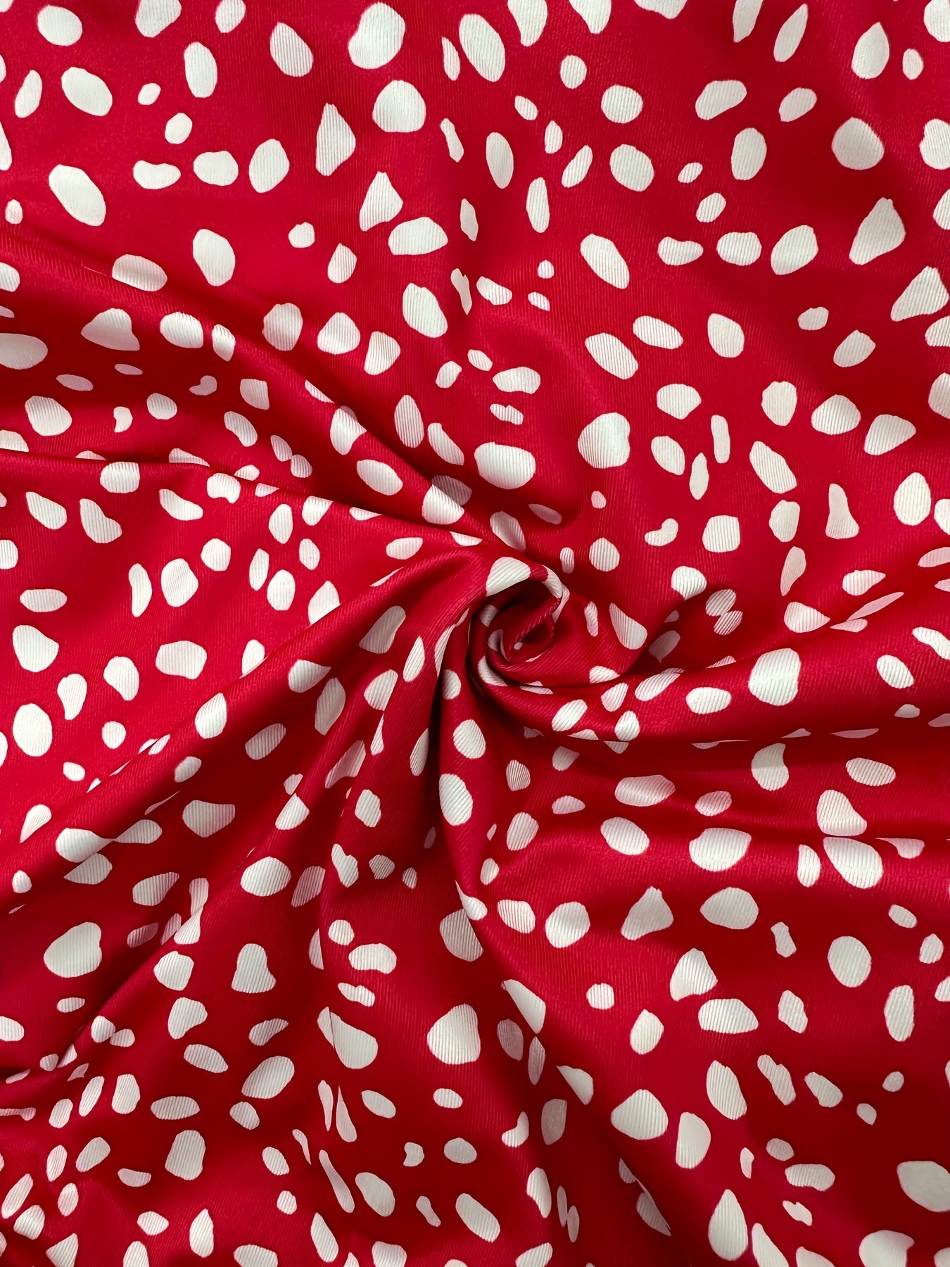 Dot Print Half Sleeve Round Neck Dress With Pockets