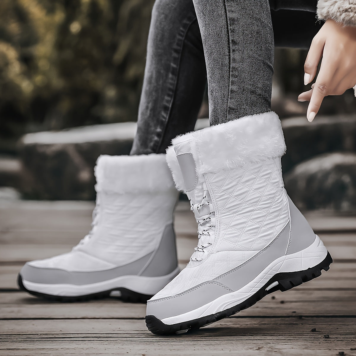 Women's Waterproof Plush Lined Snow Boots