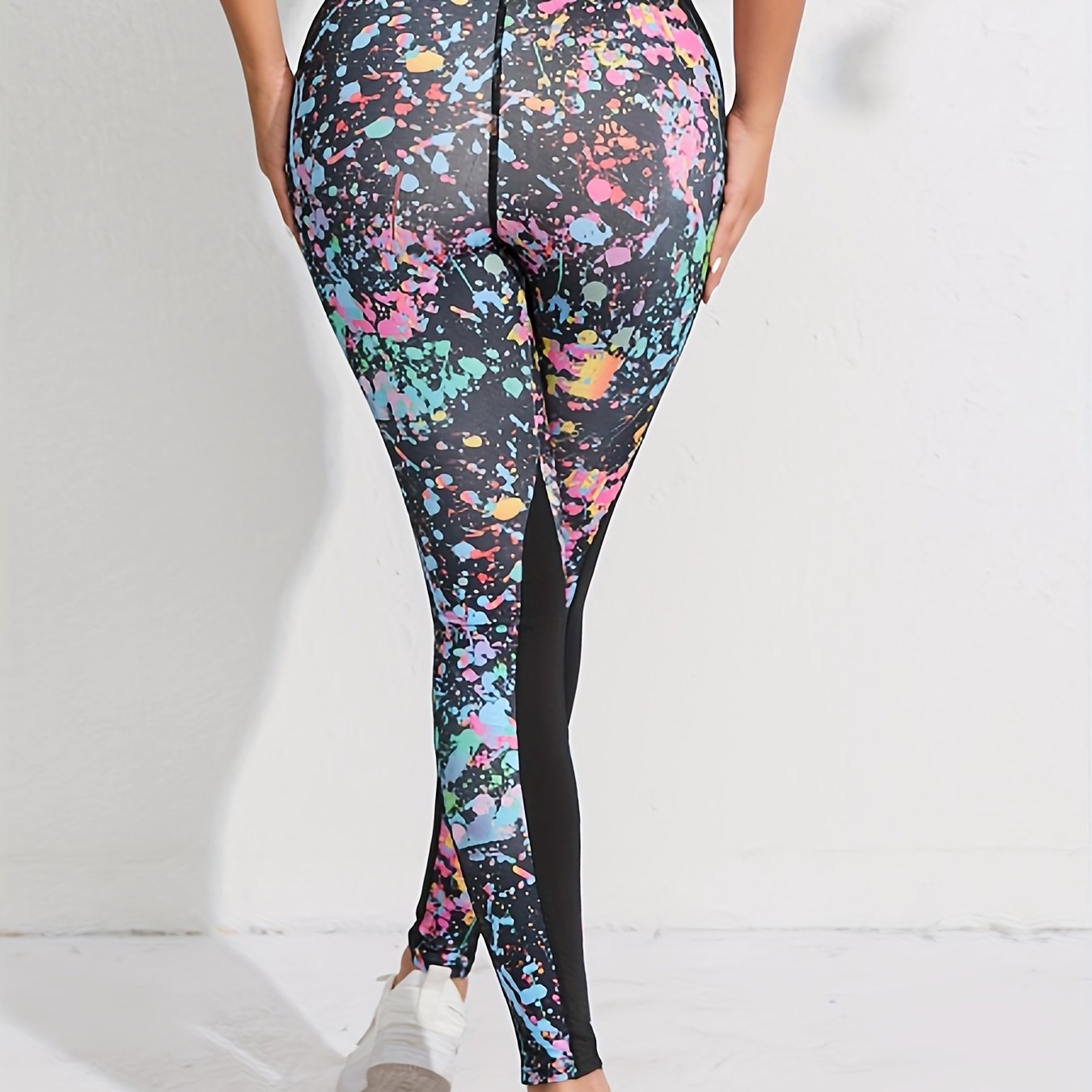 Graffiti Graphic Yoga Leggings for Running & Yoga