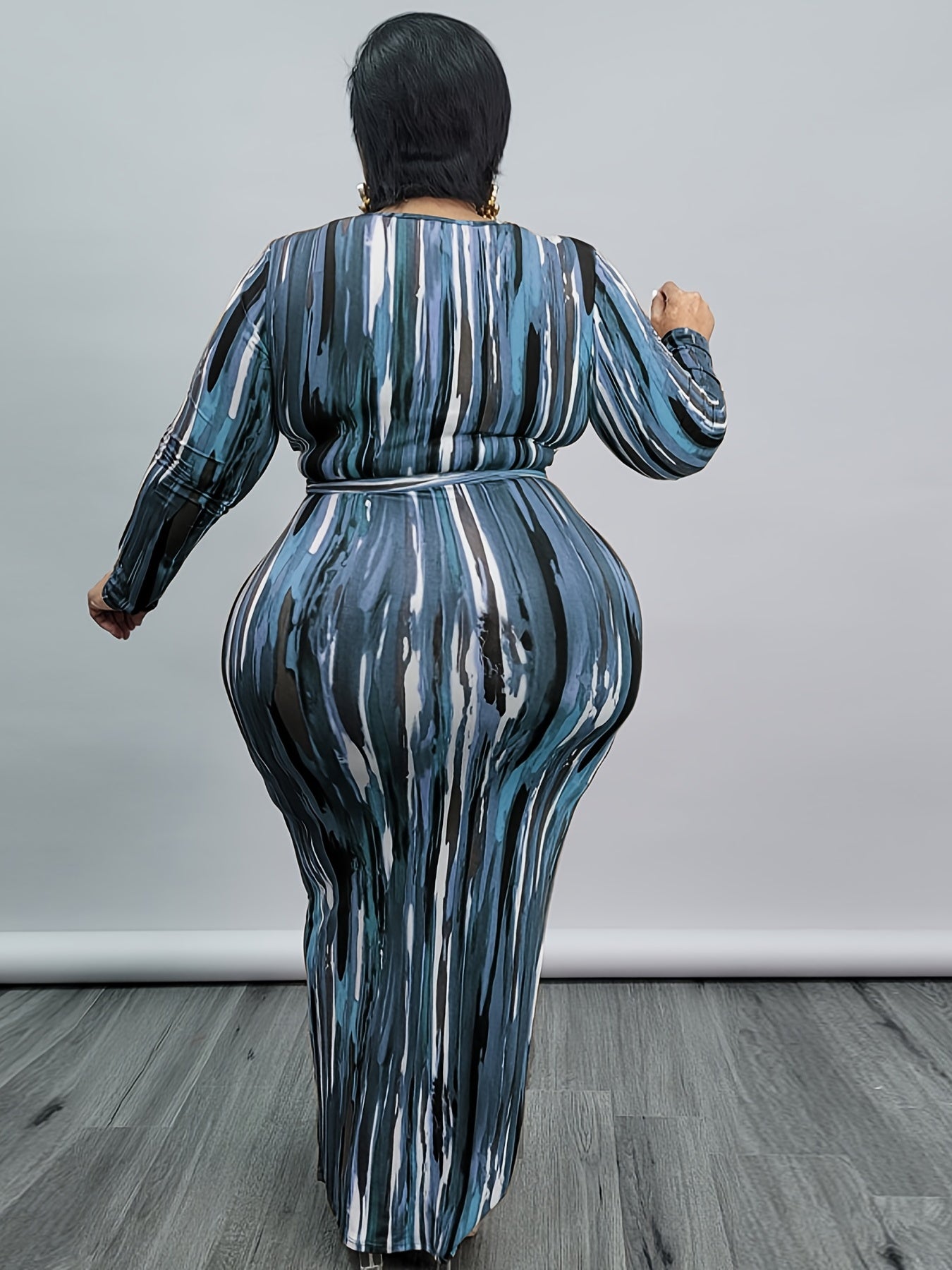 Long Sleeve Bodycon Dress with Belted Print