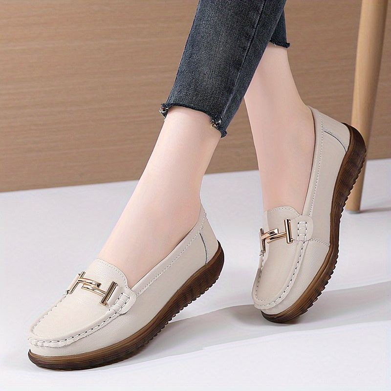Women's Metal Decor Flats Soft Sole Lightweight Anti Slip Slip On Shoes