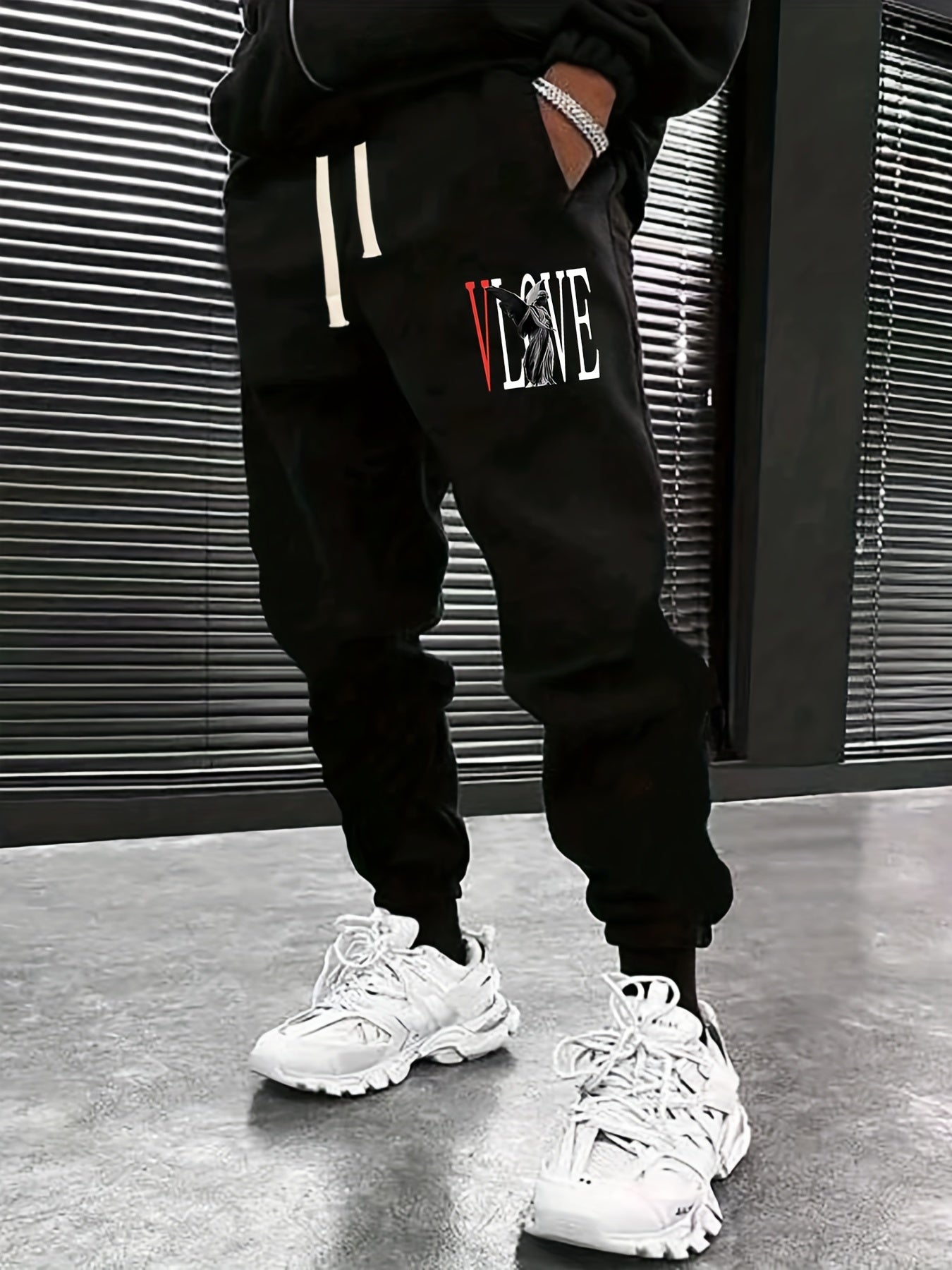 Vlove Men's Active Joggers with Stretchy Fabric and Print Sweatpants