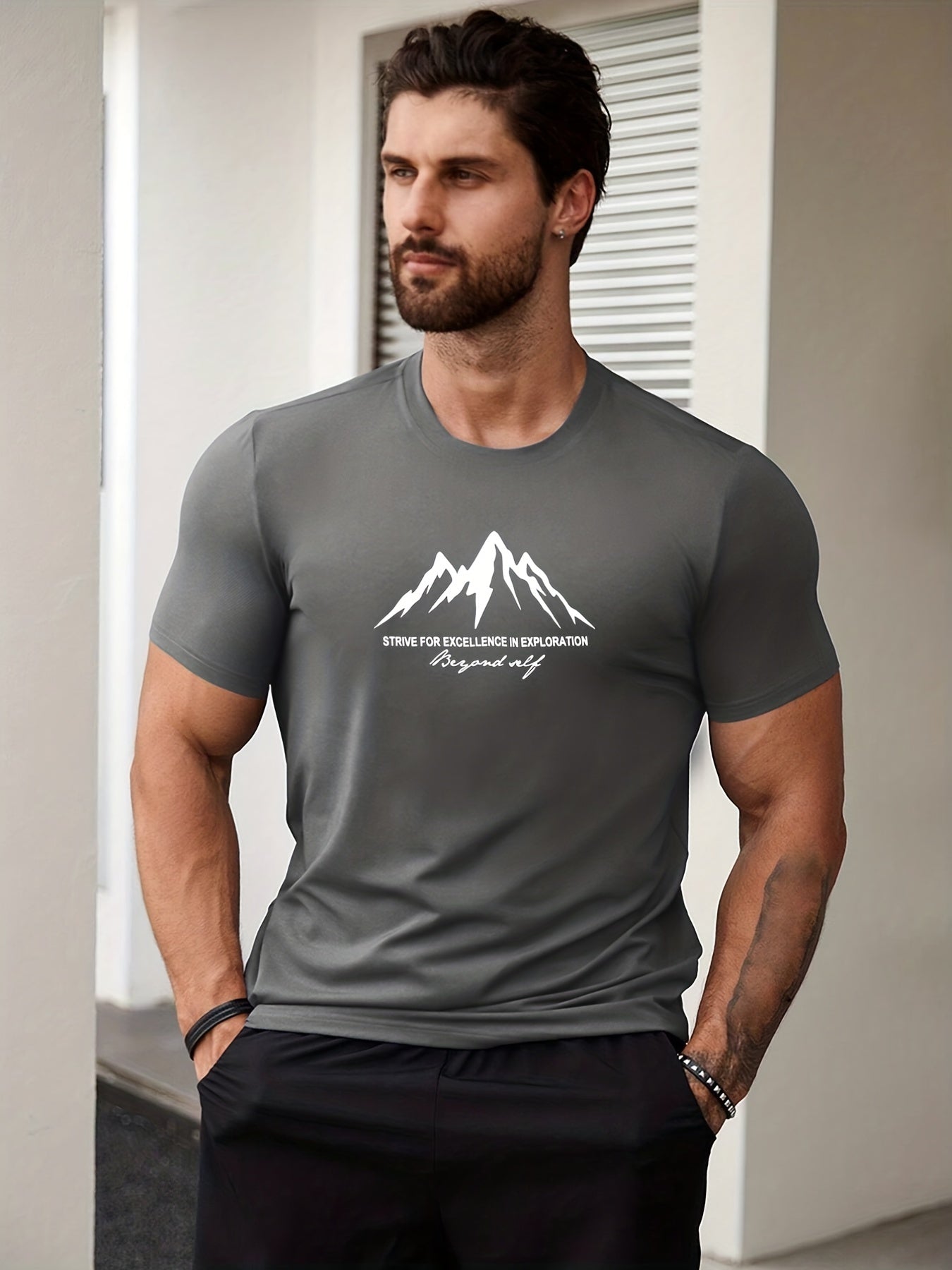 Men's Mountain Graphic T-shirt for Summer Outdoor