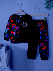Boys 2pcs Sweatshirt & Pants Letter Graffiti Print Crew Neck Pullover Top