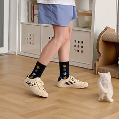 5 Pairs 3D Floral Textured Socks Retro Crew Socks Women's Stockings