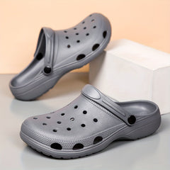 Men's Closed Toe Clogs Sandals Soft Sole Walking Shoes