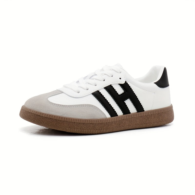 Women's Lace Up Flat Sneakers Lightweight Comfort Low Top Shoes