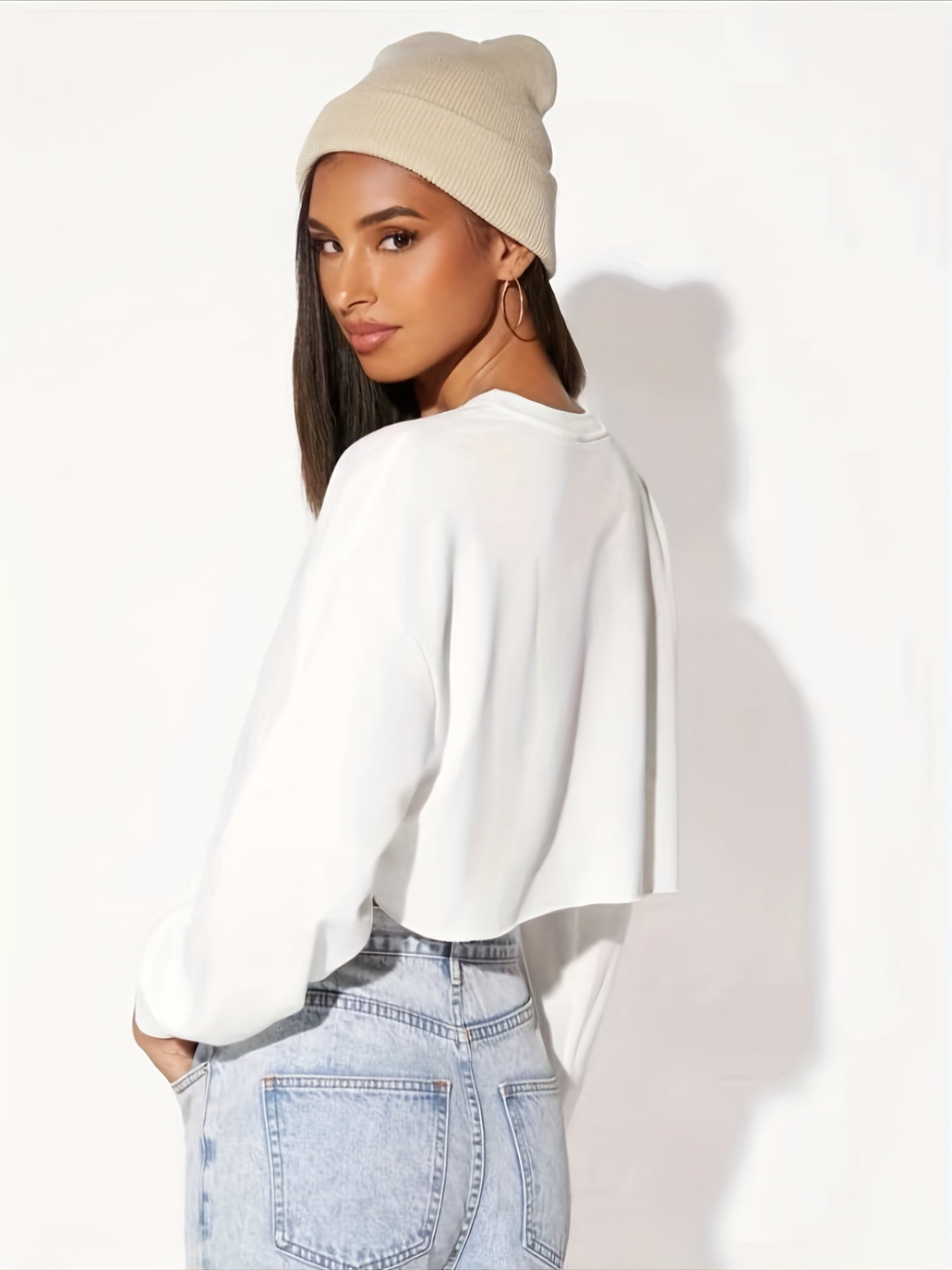 Drop Shoulder Crop Pullover Active Sweatshirt