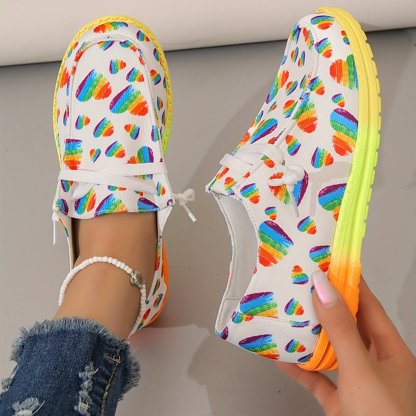 Women's Rainbow Heart Print Canvas Shoes Casual Lace Up Outdoor Shoes