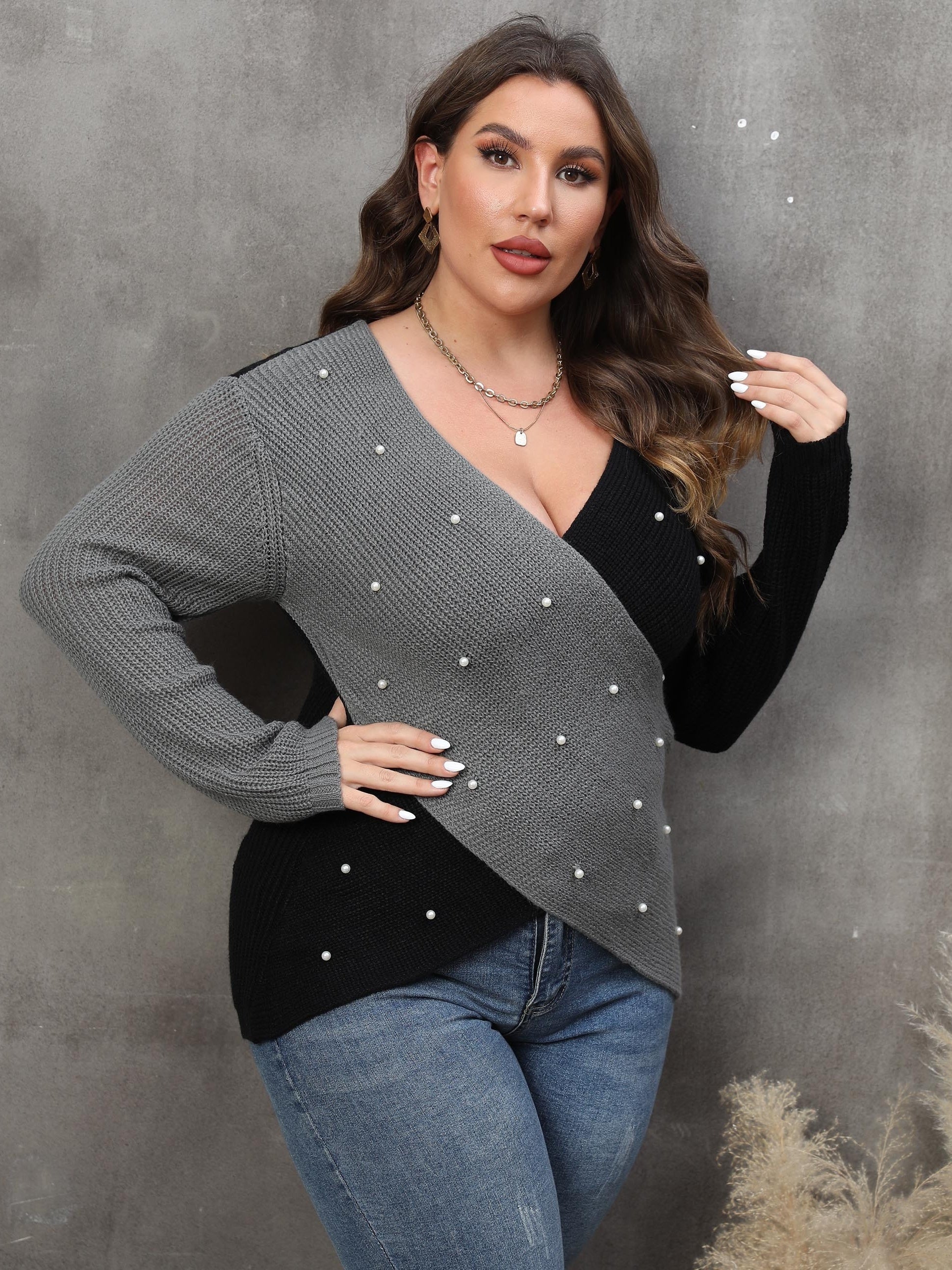 Colorblock Faux Pearl Decor Sweater