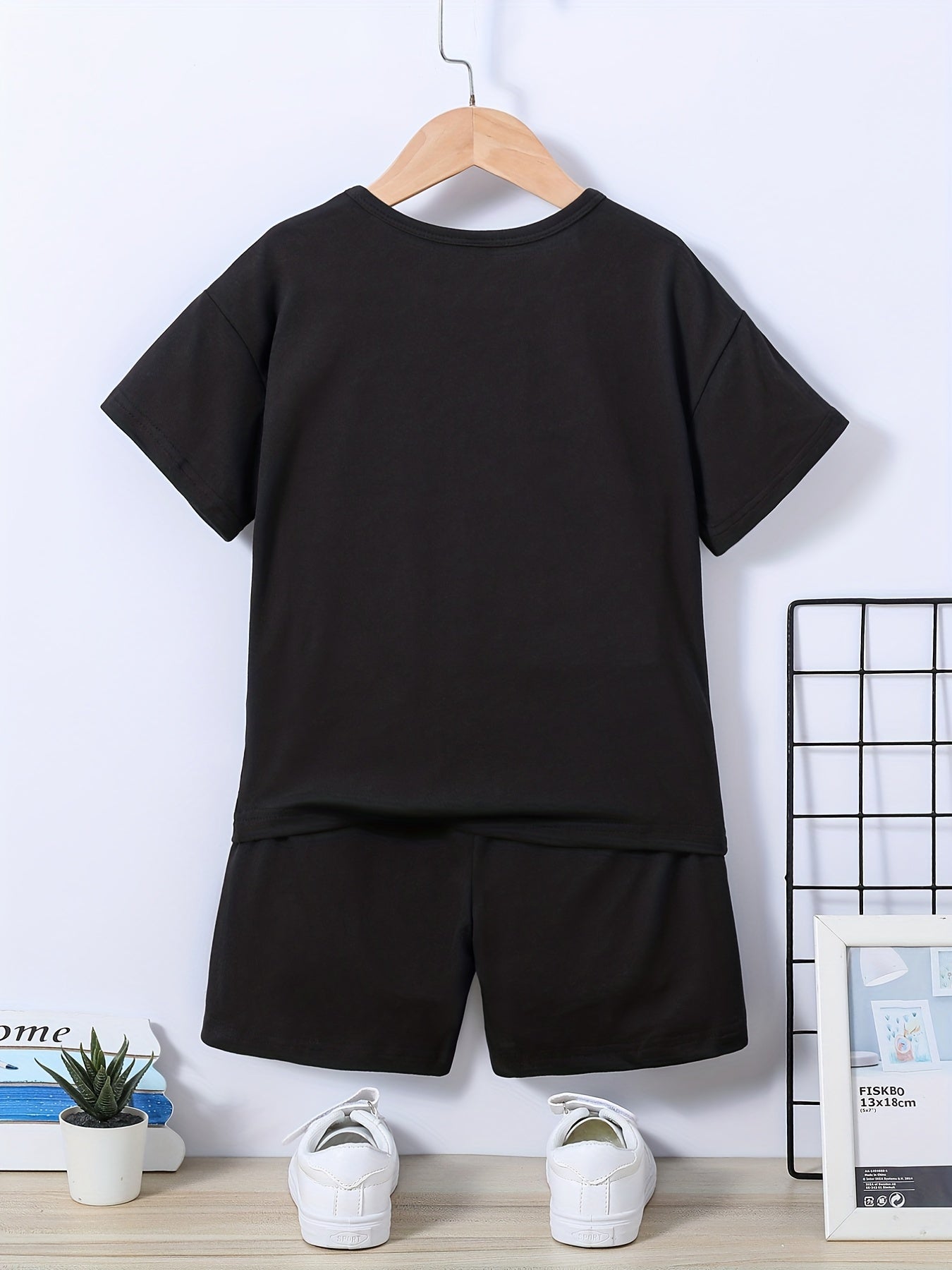 2pcs Boys Teen Casual KING Crown Graphic Print T shirt & Shorts Set