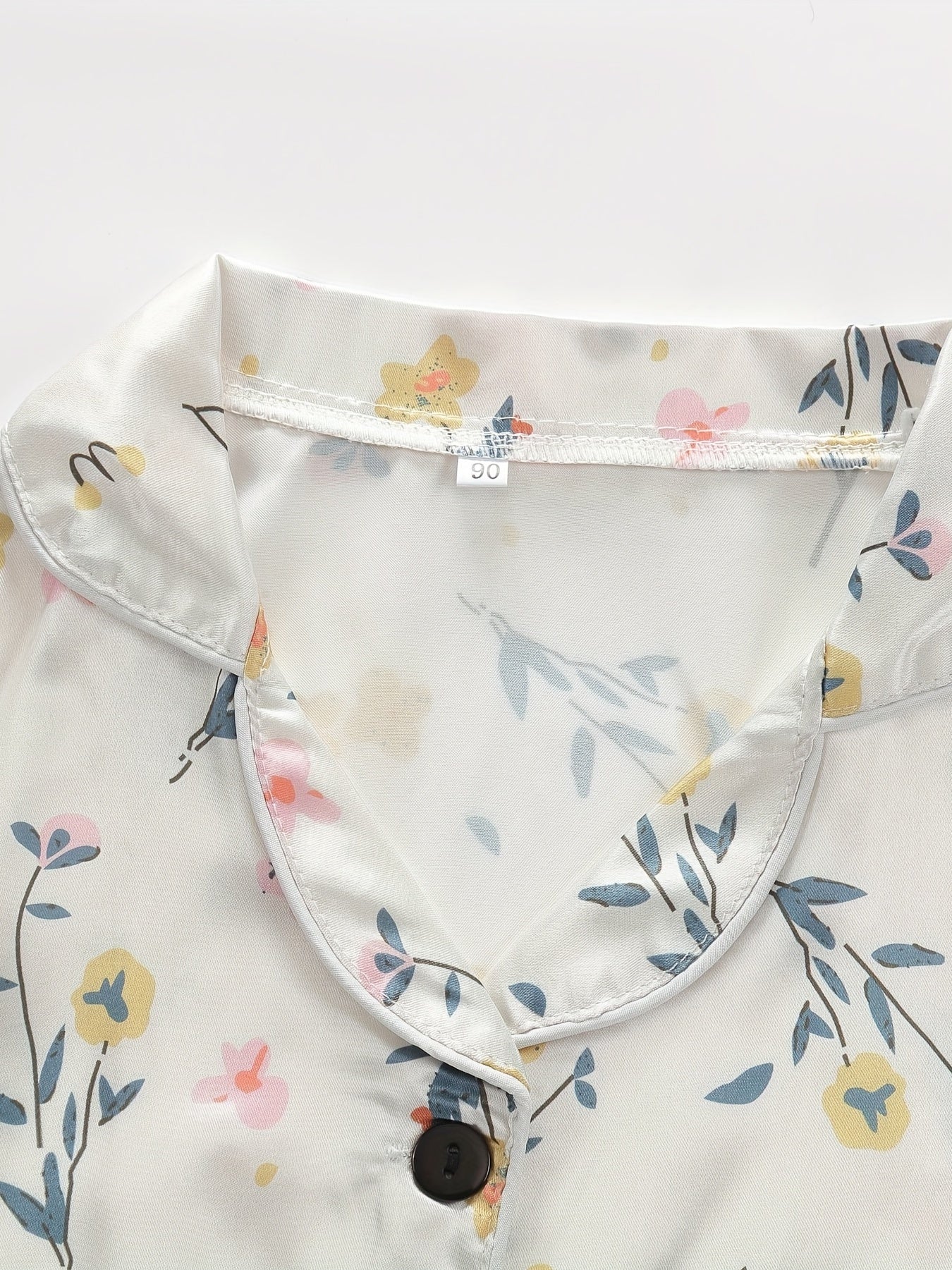 2pcs Kid's Floral Satin Pajama Set Short Sleeve Button Front Top & Shorts