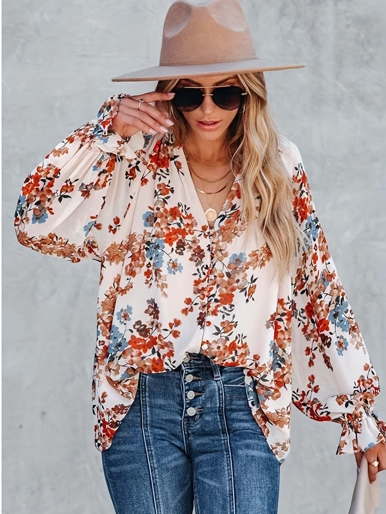 Women's Plus Floral Print Ruffle Trim Lantern Sleeve V Neck Blouse