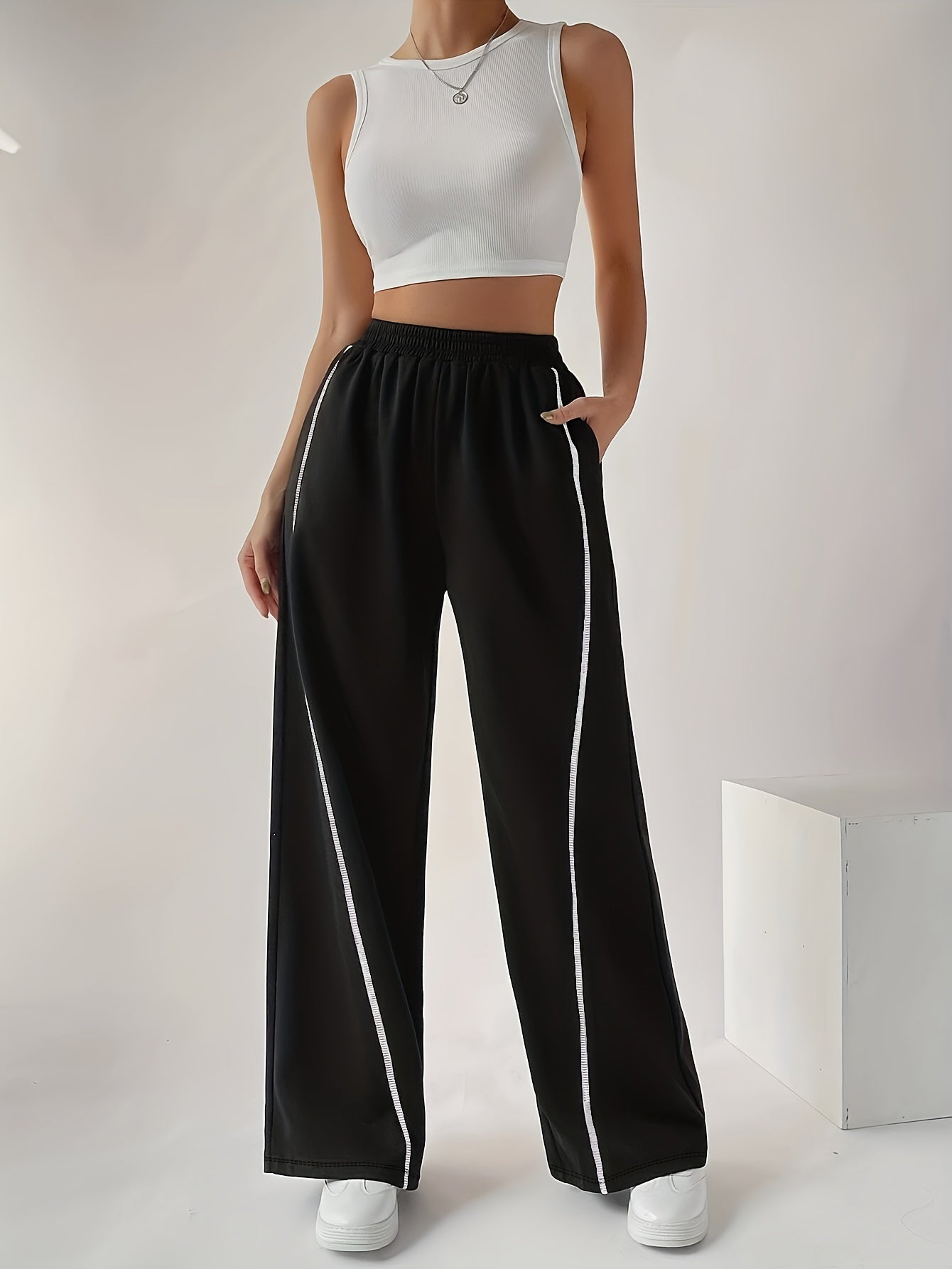 Women's Plus Size Wide Leg Running Trousers With Pockets
