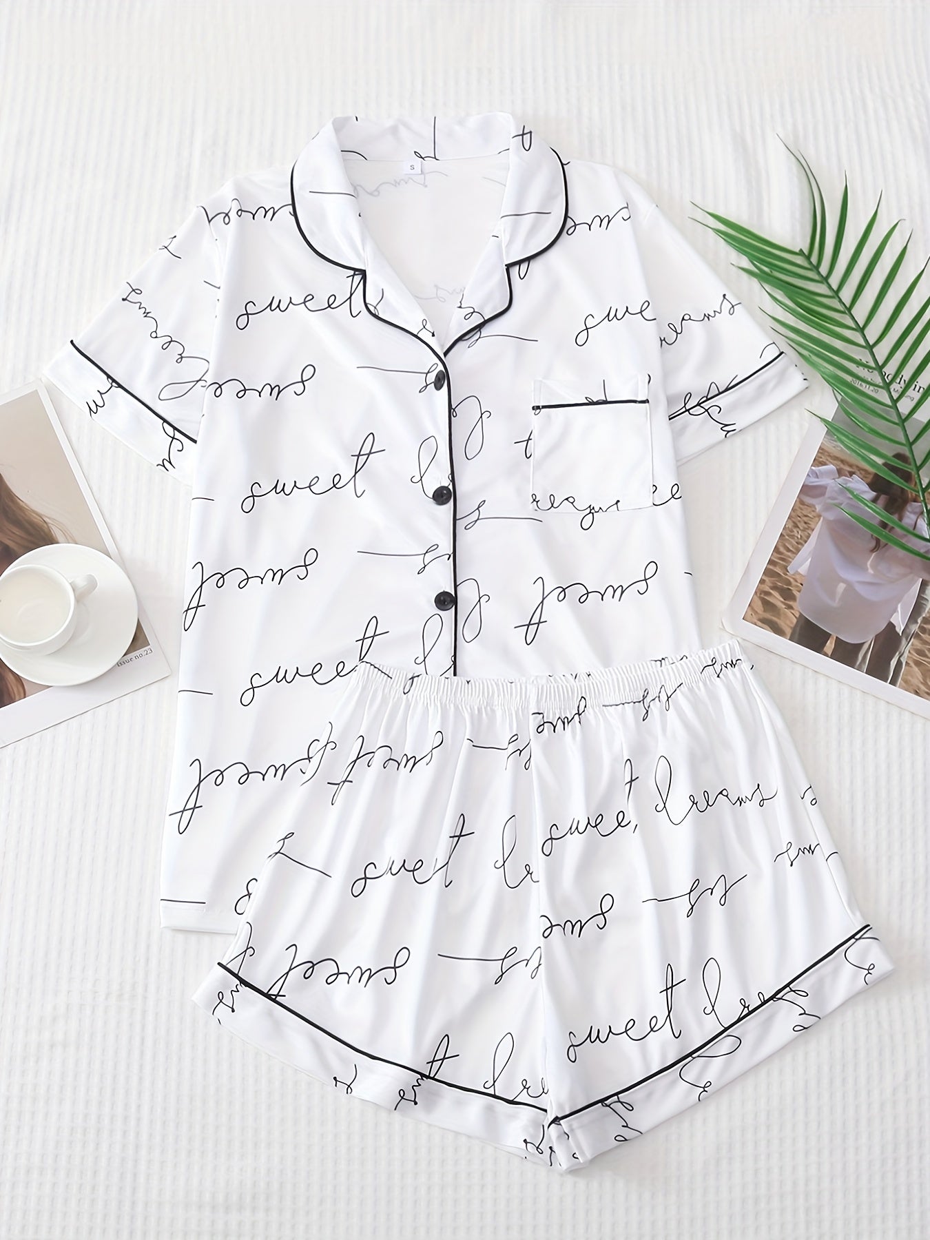 Letter Print Pajama Set Short Sleeve Top & Shorts Women's Sleepwear