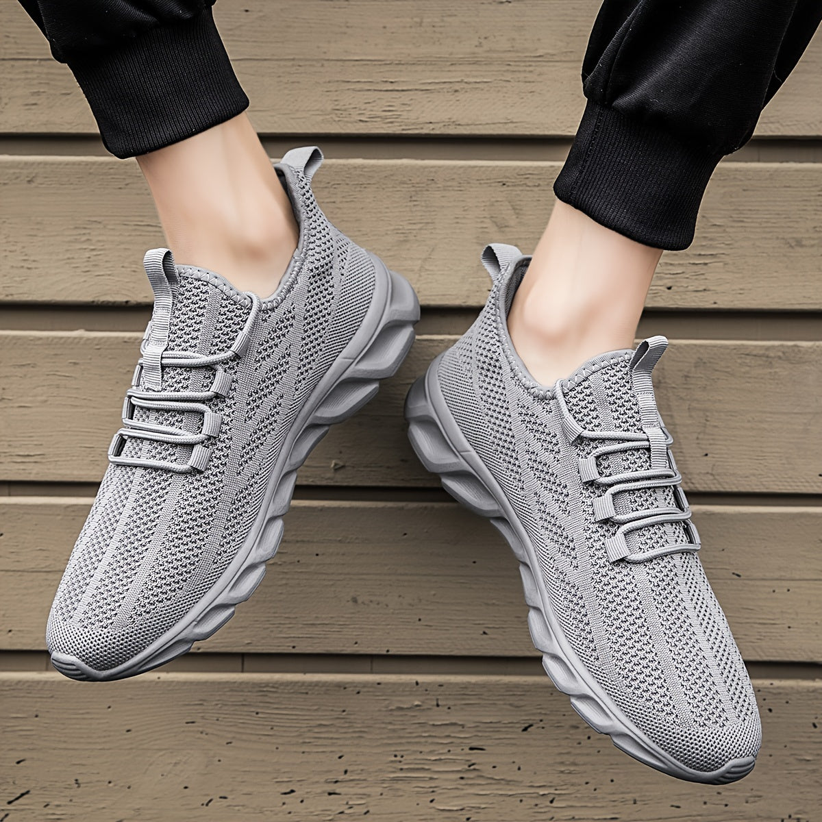 Men's Breathable Blade Running Shoes Lightweight Gym Sneakers