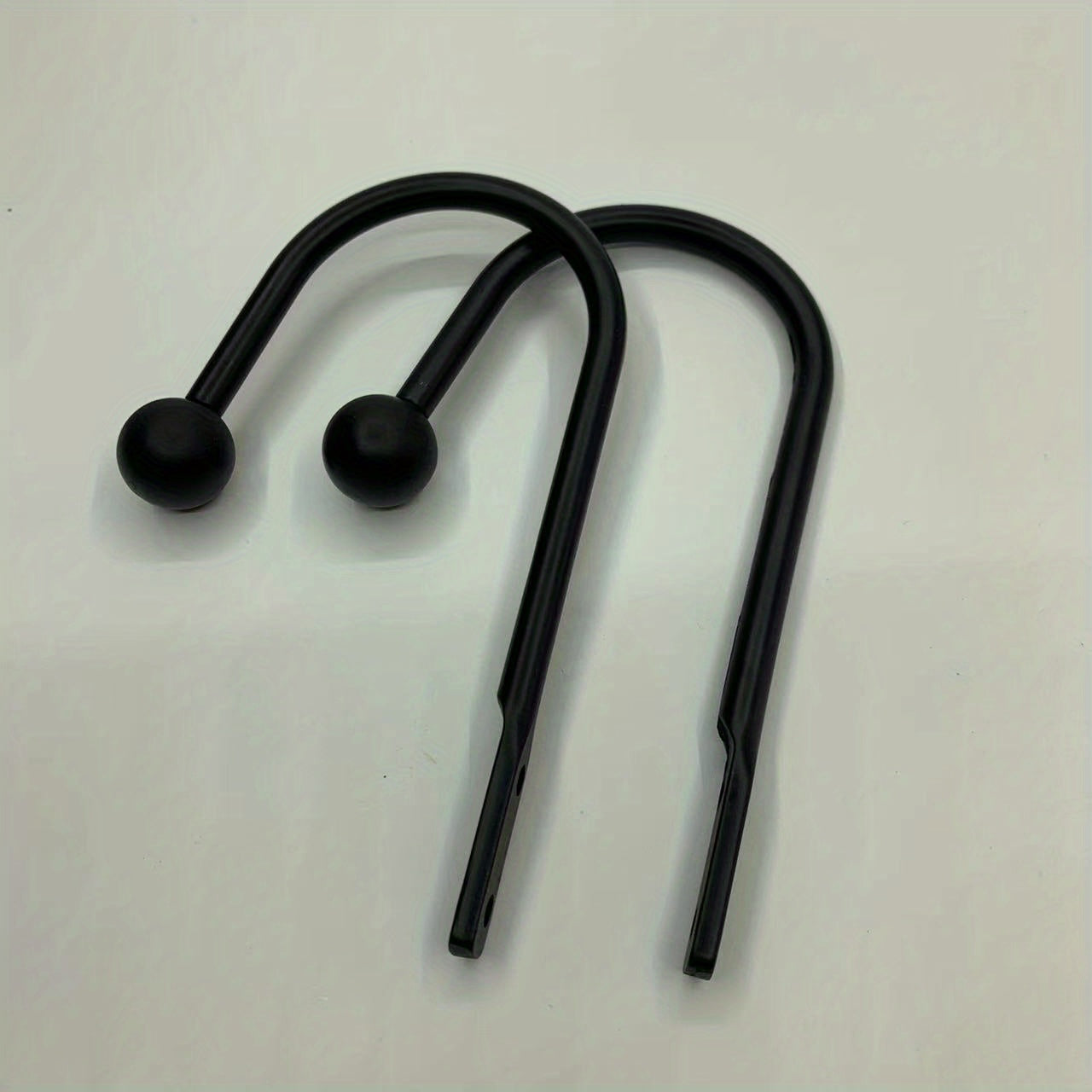 2pcs Metal Curtain Hooks for Easy Hanging & Decorating in Living Room