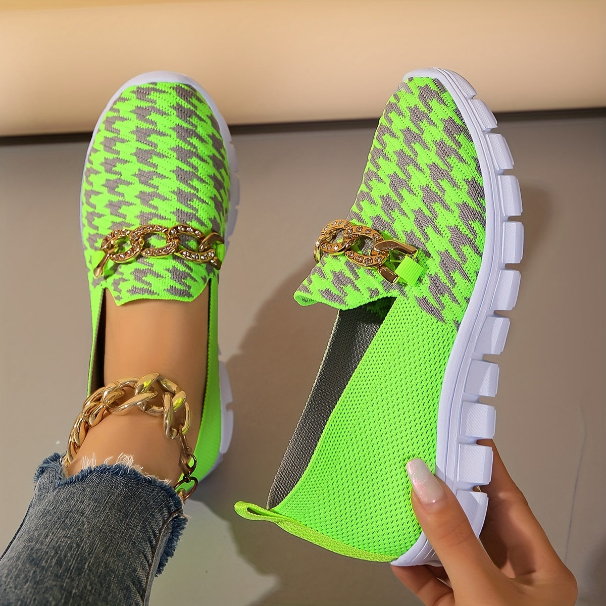 Women's Chain Decor Slip On Sneakers Lightweight Breathable Shoes