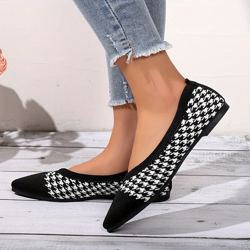 Women's Breathable Knit Flat Shoes Lightweight Closed Toe Slip On Shoes