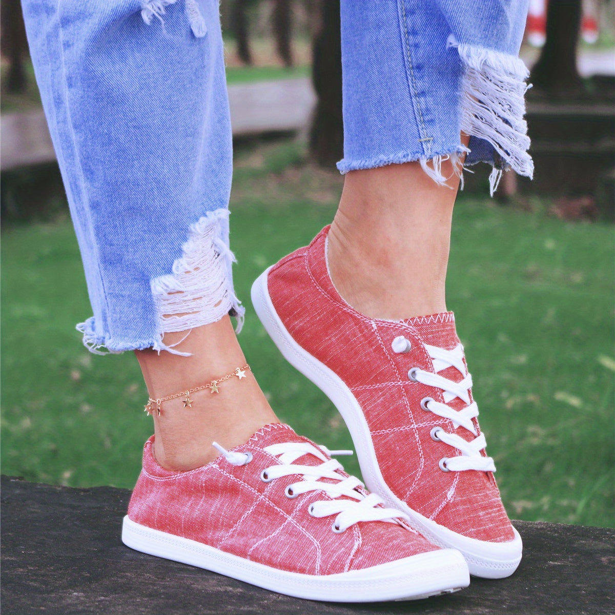 Women's Red Canvas Shoes Lightweight Lace Up Skate Shoes