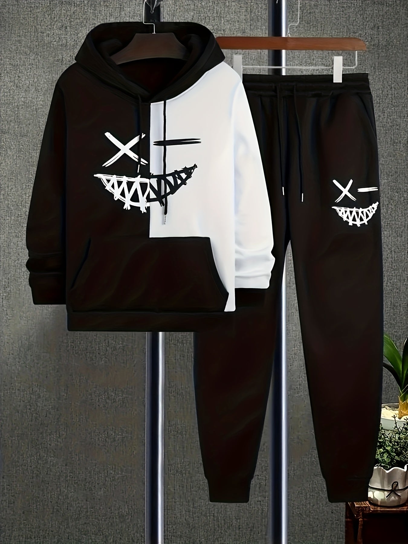Men's Pocket Hoodie & Sports Trousers Set for Spring & Autumn