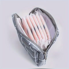 Random Napkin Storage Bag for Travel Sanitary Napkin & Tampon Storage
