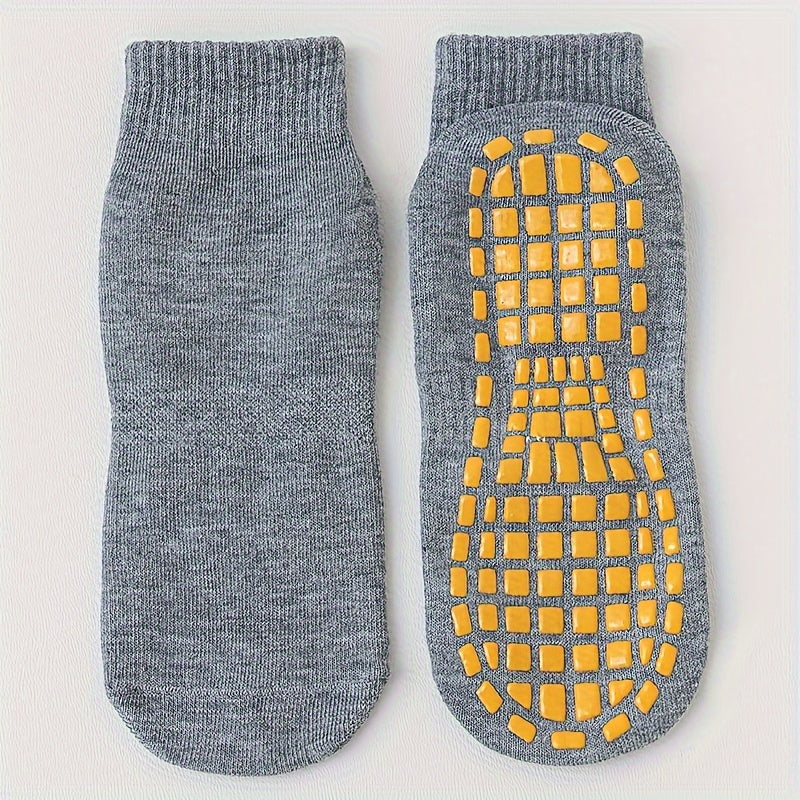 2 Pairs Women's Non Slip Yoga Socks with Extra Grips