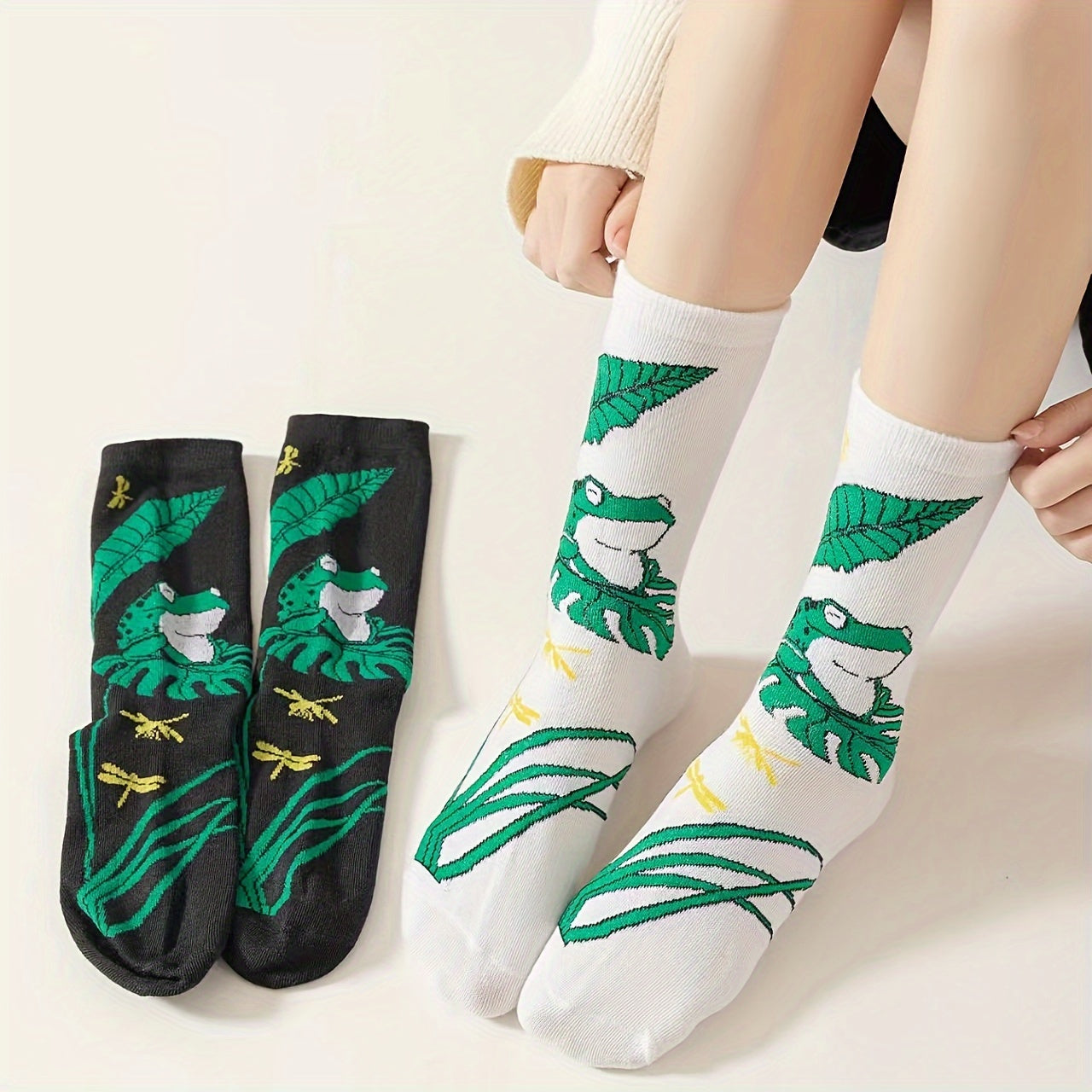 Frog Print Socks 4 Pairs Women's Mid Tube Stockings