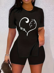 2pcs Heart And Cat Graphic Split Tee & Shorts Set Women's Activewear