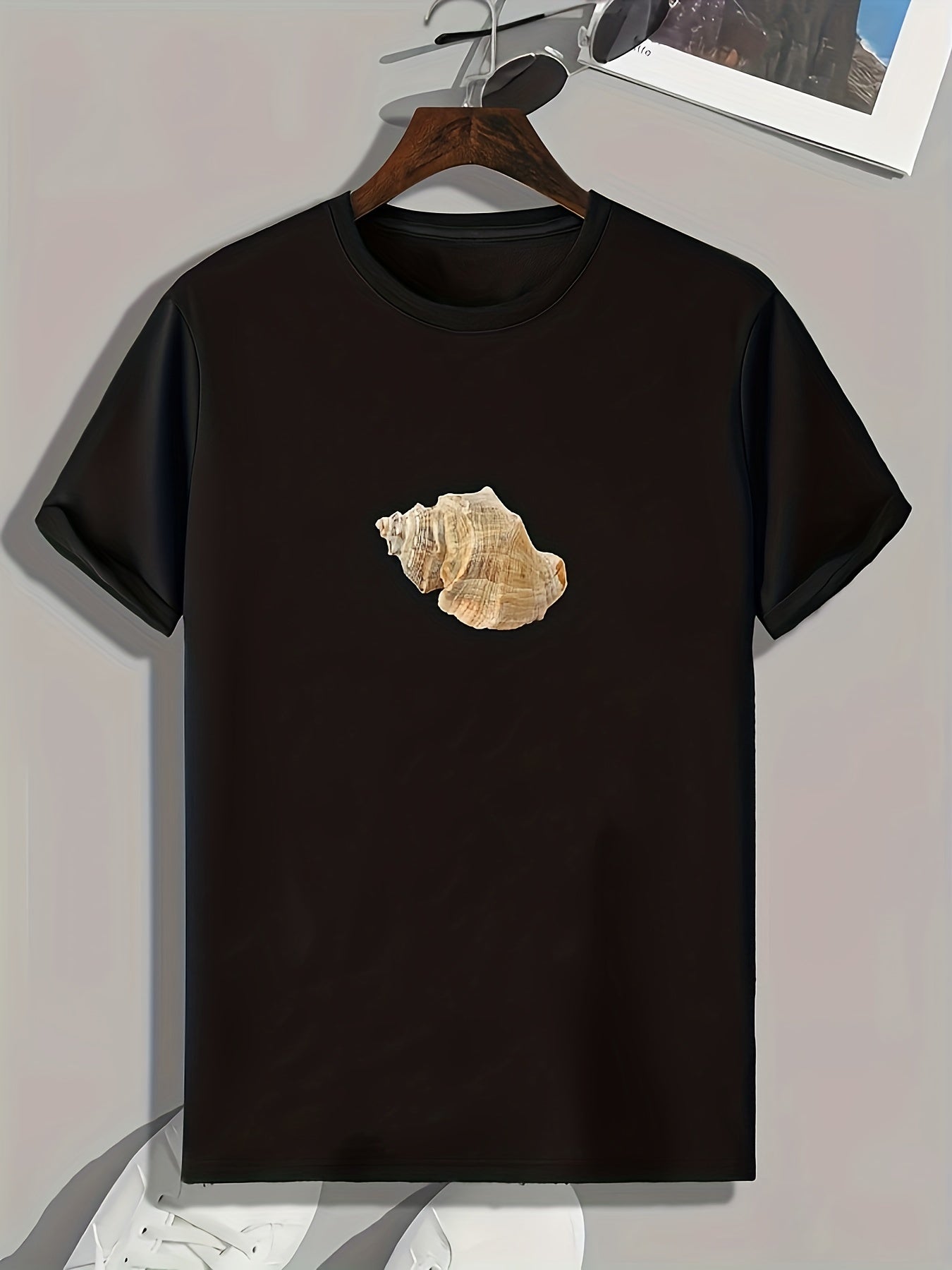 Conch Pattern Print Men's Comfy Sports T shirt