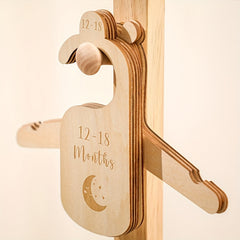 7pcs Kids' Clothing Separator Wooden Kids' Clothing Size Hanger