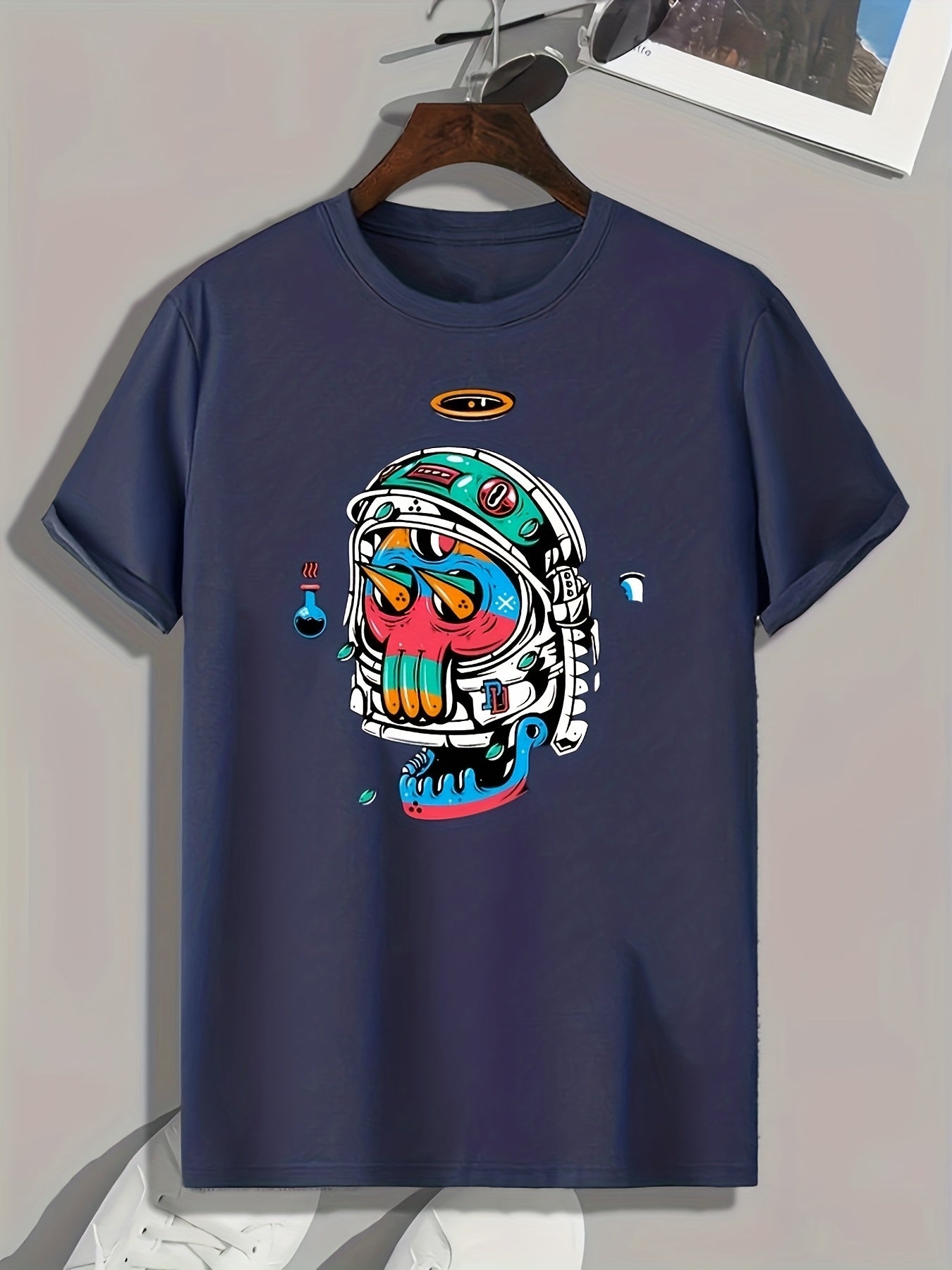 Cartoon Print Men's Graphic T-shirt for Summer