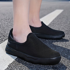 Men's Slip-on Sneakers Lightweight and Breathable