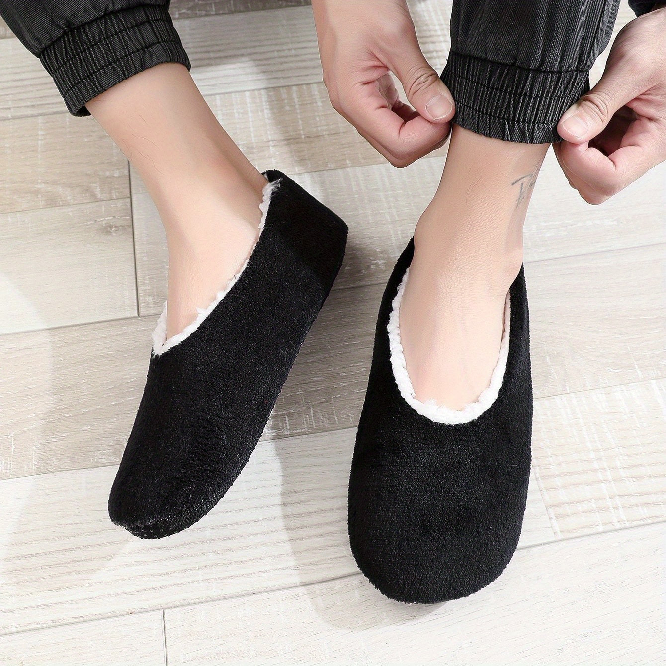 Cozy Plush House Slippers Men Winter Shoes Anti-Skid Indoor Slip-On