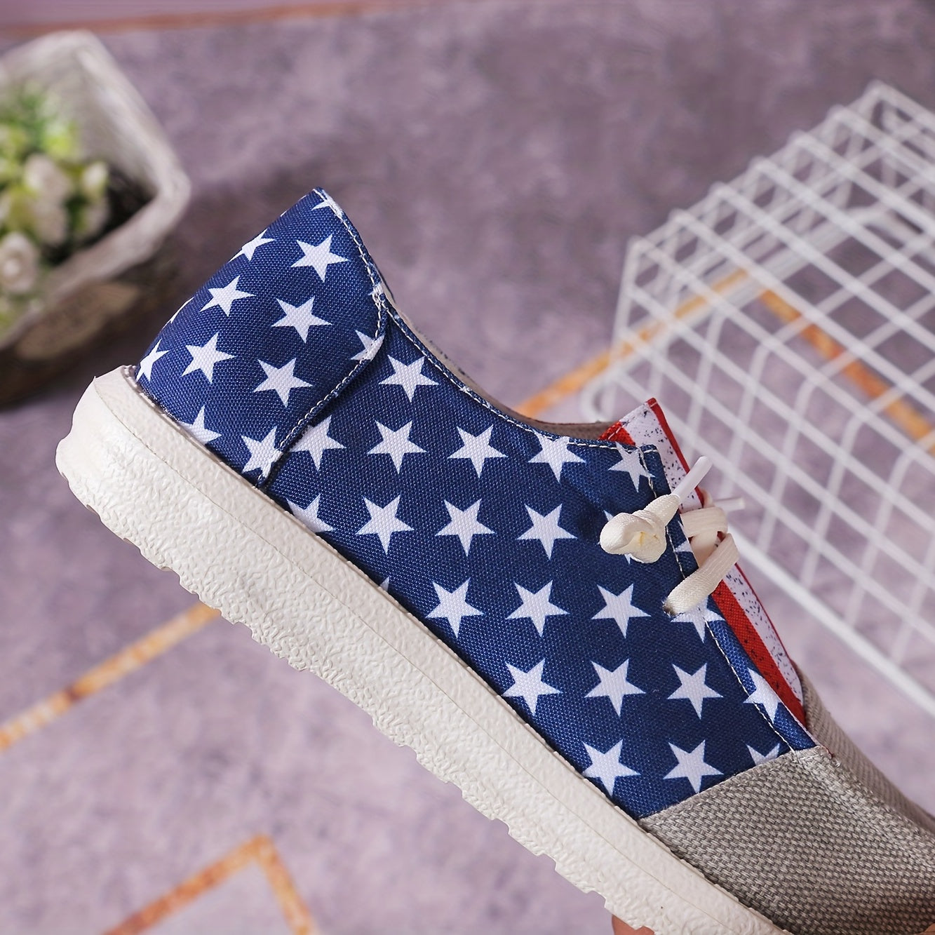 Men's Canvas Lace-up Sneakers Anti-skid Walking Shoes