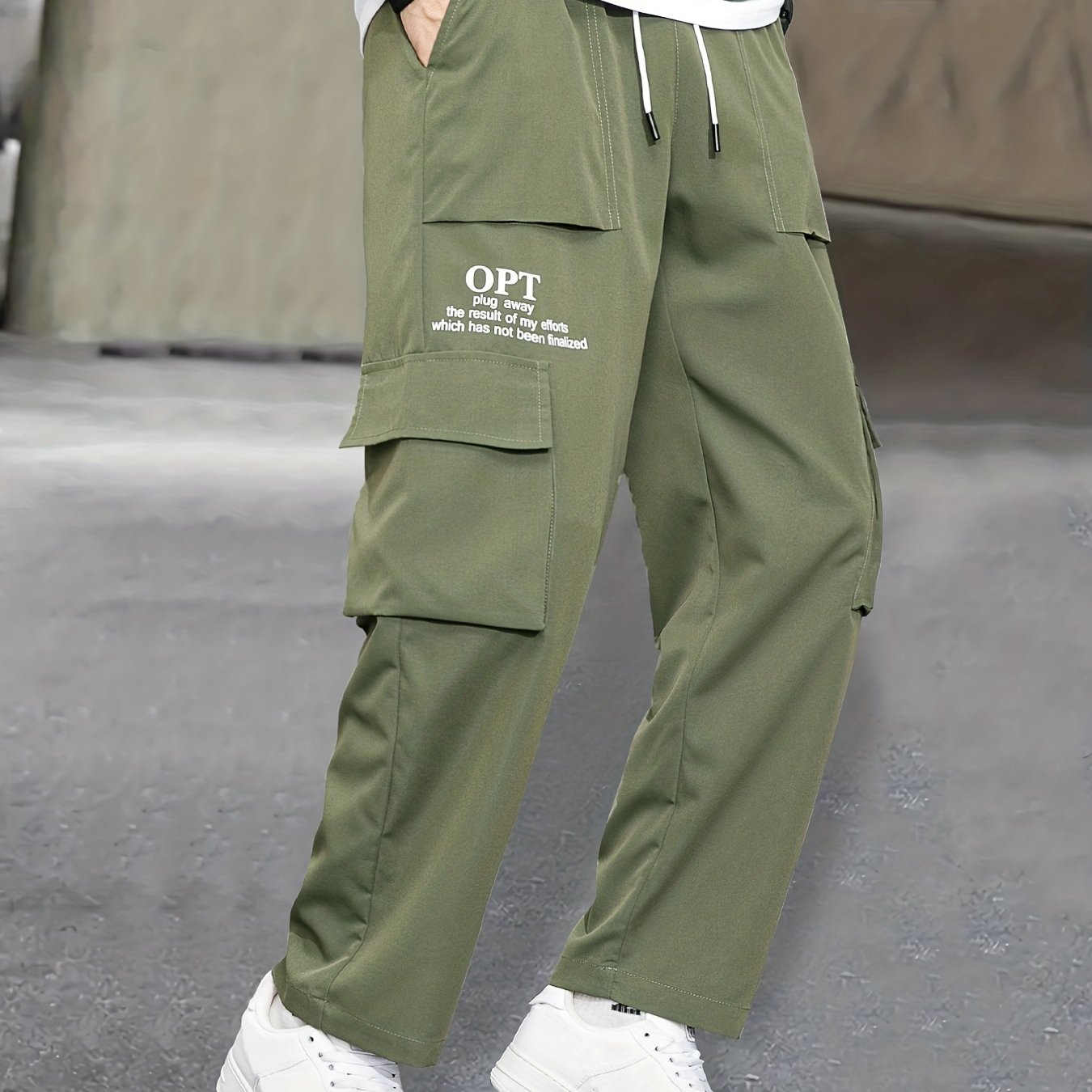 Men's Relaxed Fit Cargo Pants with Pockets