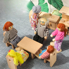 Set of 4 or 6 Family Character Puppets for Educational Play
